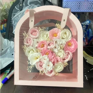 hoa sáp hộp trái tim